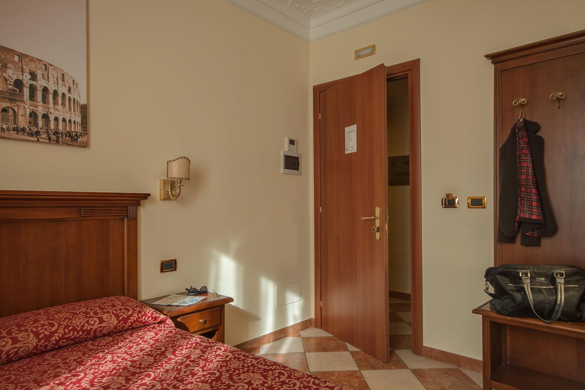 Hotel Romantica 3*